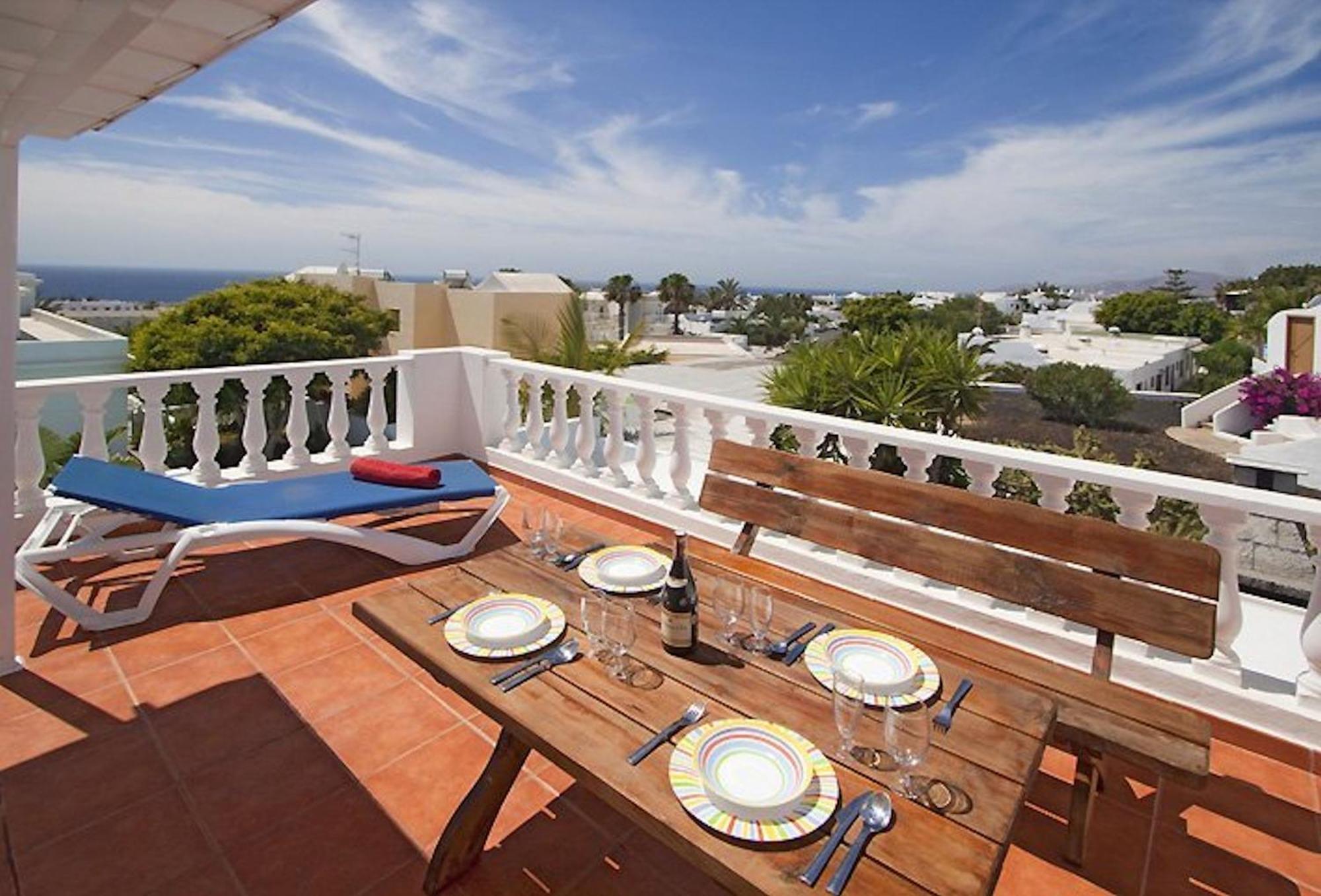 Lovely Los Mojones Villa Casa Jasmine Heated Pool Short Walk To Beach Puerto Del Carmen Puerto del Carmen  Luaran gambar